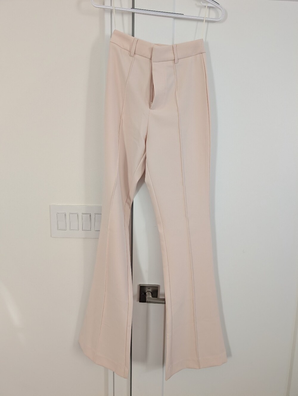 Because Of Alice — Wide-Leg Trousers And Blazer Set - Picture 5 of 9